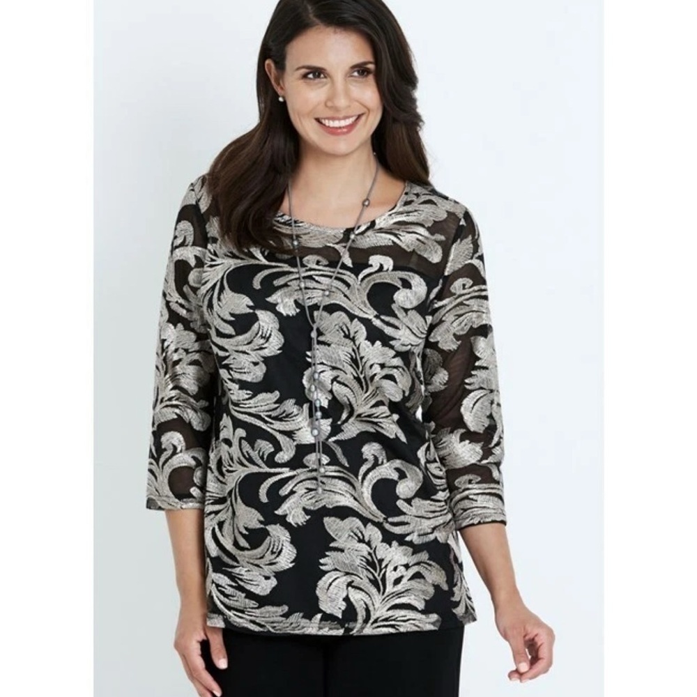 Liz Jordan 3/4 Sleeve Sequence Embroidered Patterned Mesh Top with Lining
